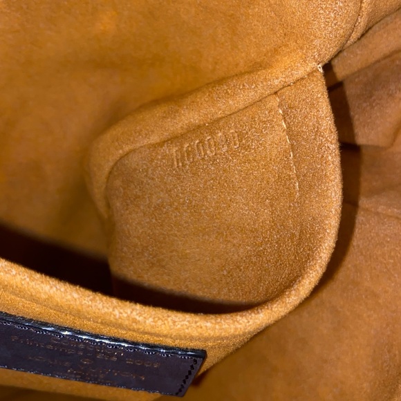 Louis Vuitton Kalahari GM - Picture 15 of 17